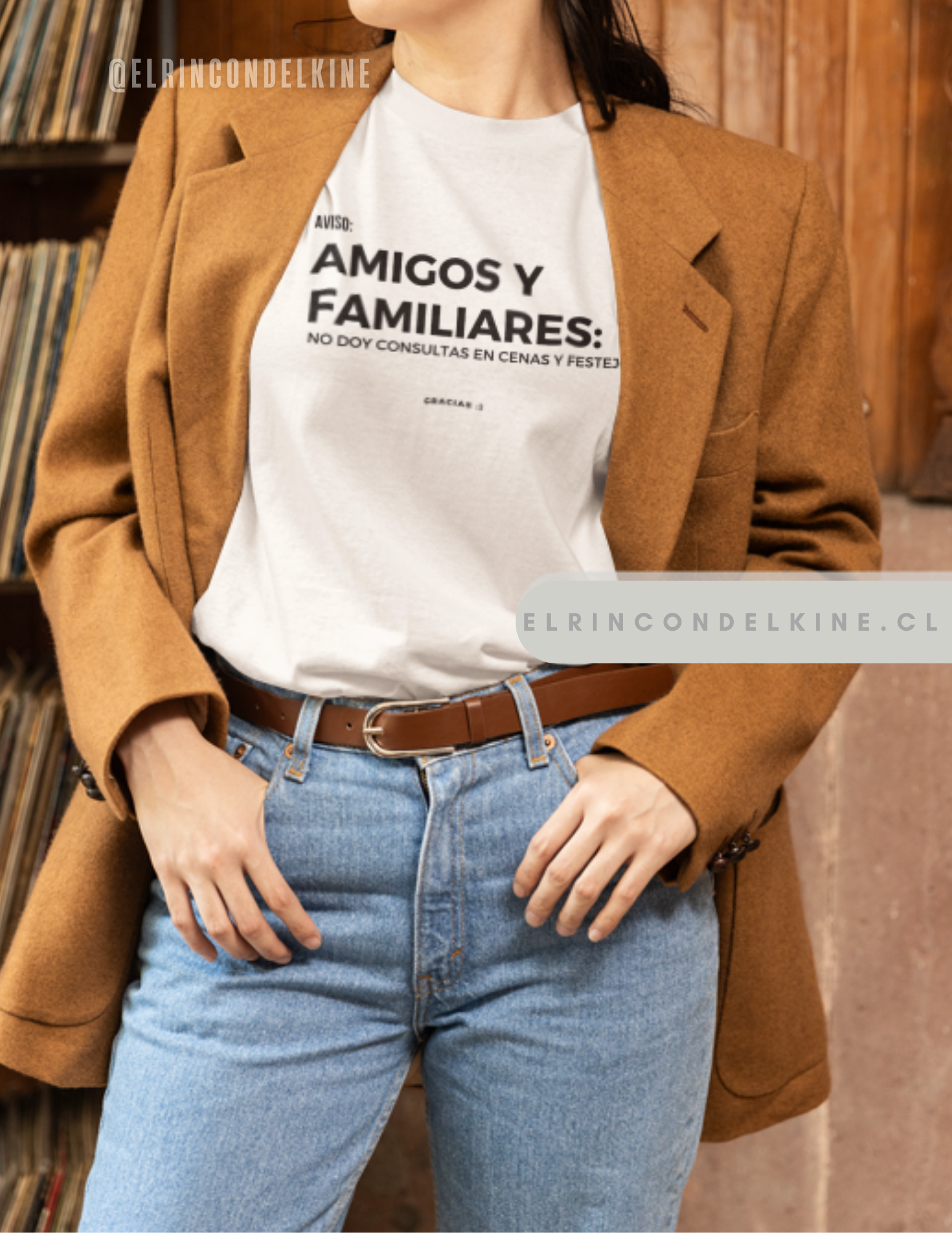 Polera “Aviso: Amigos y Familiares”